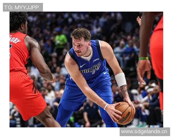 基德透露右脚踝扭伤情况明天主场对阵奇才加福德出战存疑 基德透露右脚踝扭伤情况明天主场对阵奇才加福德出战存疑