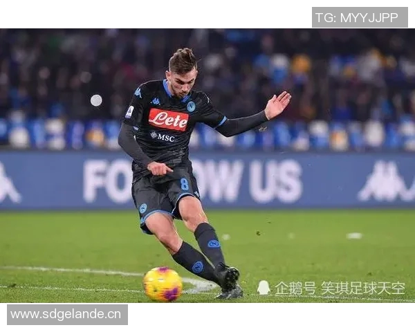 皇马纽卡争夺斯米特阿尔克马尔标价不低于6000万欧